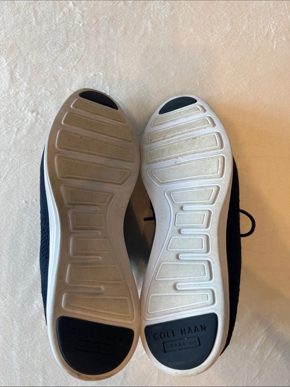 Cole Haan 7.5 - Picture 5 of 6